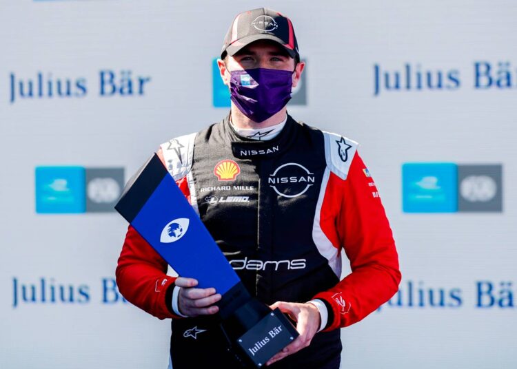 Em treino marcado por erros dos campeões, Rowland é o pole position no 5º ePrix de Berlim