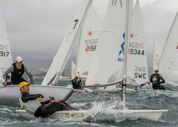 Scheidt está próximo do pódio no Portugal Grand Prix neste sábado (12)