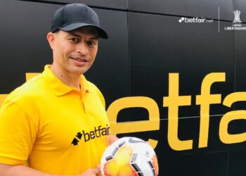 Alex & Betfair.net celebram a CONMEBOL Libertadores 2020. Foto: Betfair.net