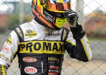 Pedro Aizza disputa primeira fase do Campeonato Brasileiro de Kart, em Birigui (SP)