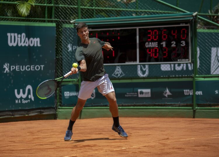 João Menezes joga quali do Australian Open em Doha a partir deste domingo (10)