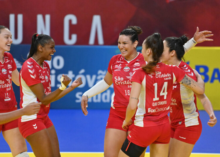Na volta de Tandara, Osasco vence de virada e segue na vice-liderança da Superliga 20/21
