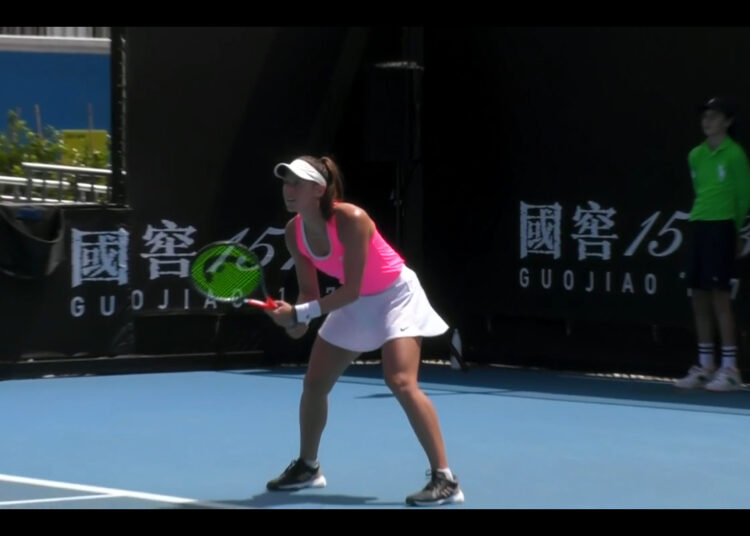 Luisa Stefani vai às oitavas de dupla mista com Bruno Soares no Australian Open