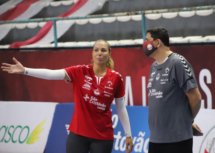 Retorno de Luizomar e despedida de Carol Albuquerque marcam partida deste sábado (27), no Liberatti