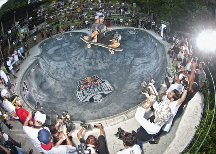 Sandro Dias comemora entrada do skate como profissão no Brasil