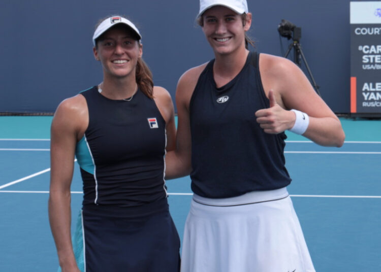 Luisa Stefani arrasa e atinge as quartas do WTA 1000 de Miami