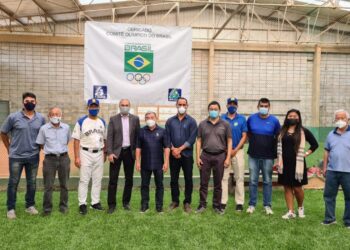 COB participa de inauguração do primeiro campo de grama sintética de beisebol do Brasil