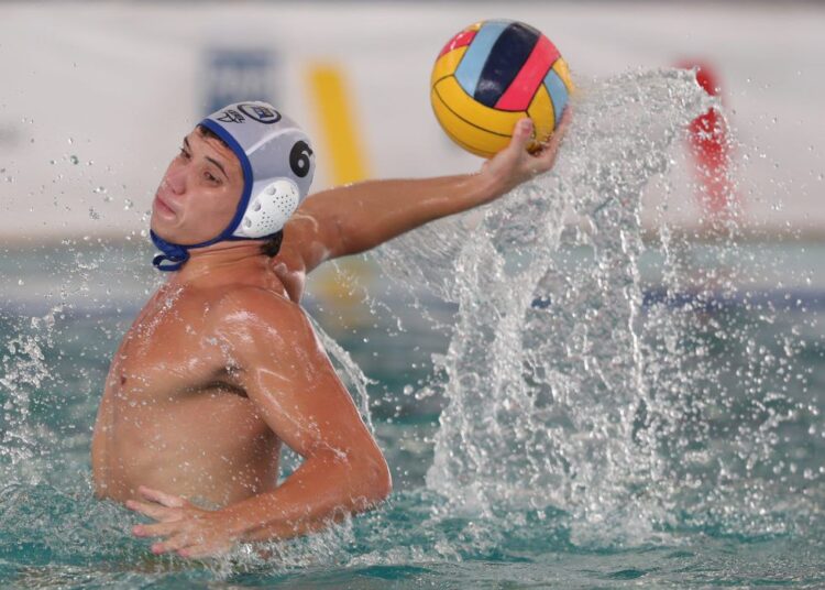 Liga Nacional estreia com jogos de times tradicionais do Polo Aquático