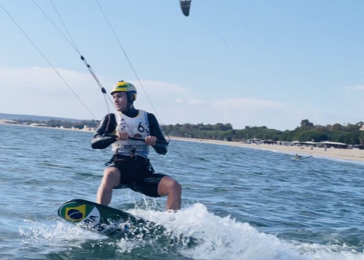 Brasileiros aprovam desempenho no Mundial de Formula Kite