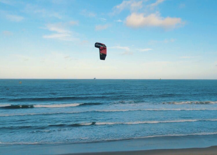 Kite Day em Itajaí (SC) revela novos nomes para a modalidade