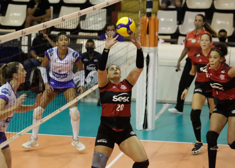 Giovana tranquiliza torcedores após susto e vibra por nova chance com Bernardinho: ‘Sonho realizado’