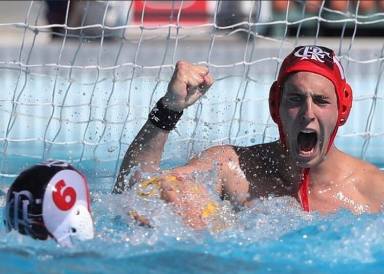 Polo Aquático: goleiro brasileiro João Pedro é destaque na Europa com título nacional na Sérvia e vice da Liga dos Campeões