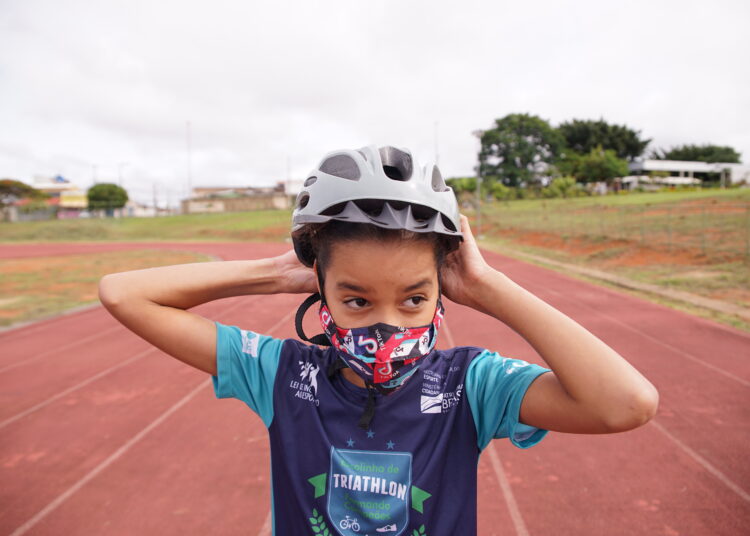 Escolinha de Triathlon em Ceilândia prepara crianças para suas primeiras competições