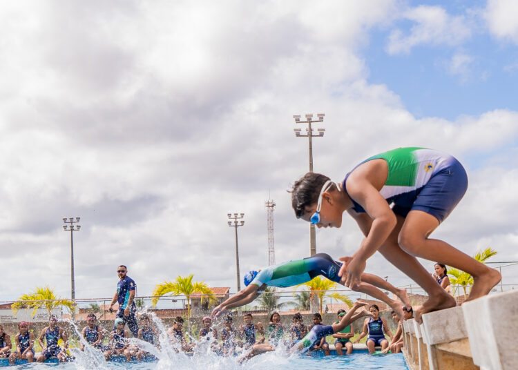 Desenvolvimento social de crianças e adolescentes é a conquista da Escolinha de Triathlon em Aracati