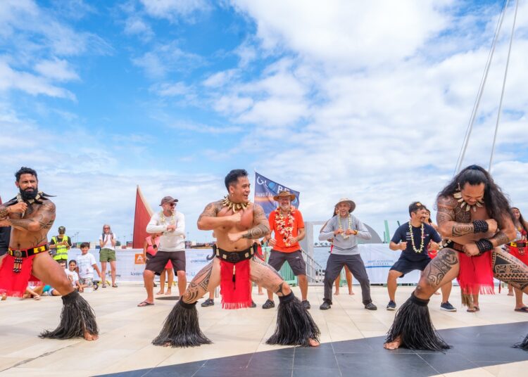 Barco japonês vence etapa de Auckland a Papeete na Globe40