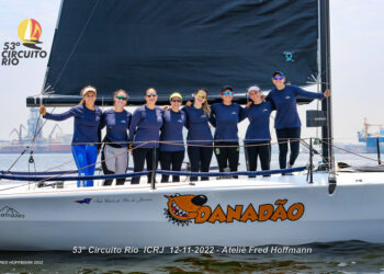 Bicampeã olímpica, Martine Grael sonha com vida longa a bordo do Danadão