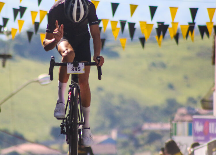 Maíra Catenacci e Guilherme Couto vencem L’Étape Brasil em Cunha