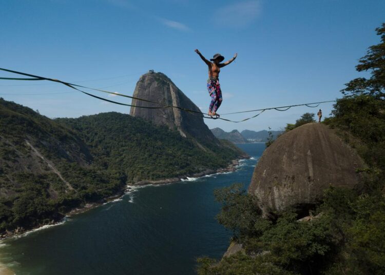 Erika Sedlacek disputa o Mundial de Highline Speedline em julho, na França