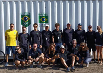 Equipe Brasileira de Vela inicia disputa do evento-teste de Paris 2024