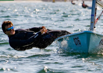 Frederico Francavilla treina focado no Mundial Sub-21 de ILCA