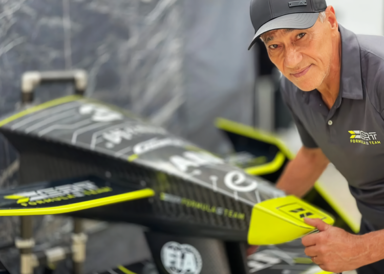 Brasileiro ganha protagonismo nos bastidores de equipe da Fórmula E