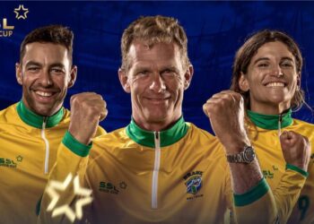 Brasil vence duelo contra o Tahiti e avança na Copa do Mundo de Vela