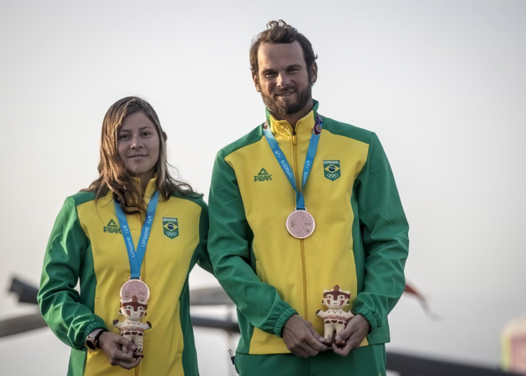 Juliana Duque e Rafael Martins participam do Brasileiro de Snipe 2024