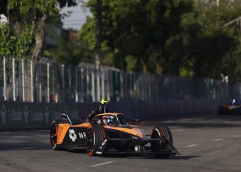 Sam Bird é o mais rápido no segundo treino livre em São Paulo