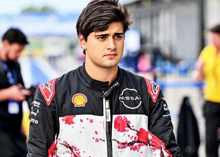 Fórmula E: Brasileiro Caio Collet substitui Oliver Rowland em Portland