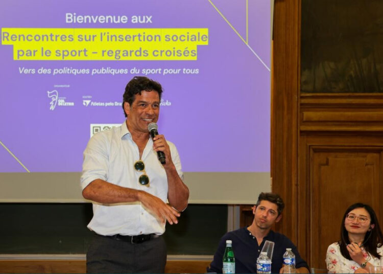 Evento organizado pela Fundação Gol de Letra em Paris debate políticas públicas do esporte