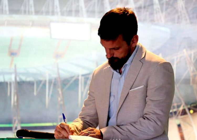 Daniel Azevedo assume presidência da CBVela e projeta continuidade do crescimento da modalidade