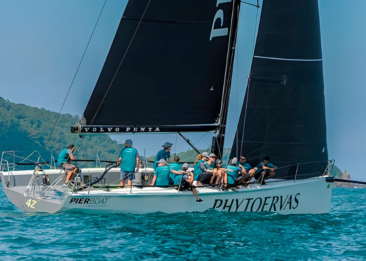 Phytoervas leva a prata no Ubatuba Sailing Festival 2025