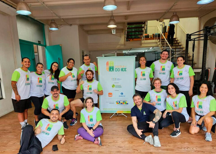 Escola do IEE capacita 151 alunos até o fim de maio com a metodologia do esporte educacional